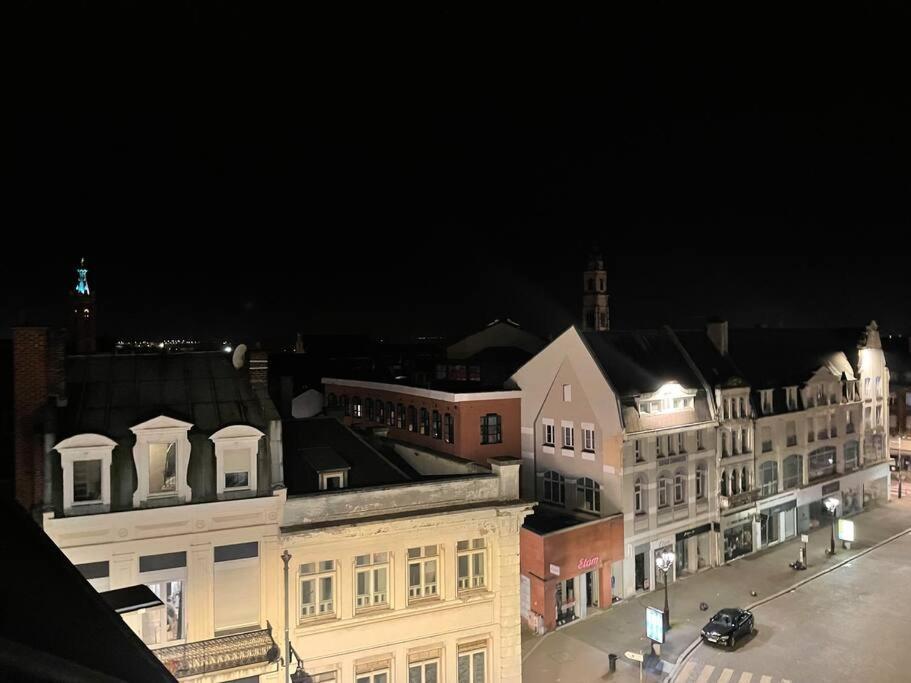 Appartement Place De Cambrai Esterno foto