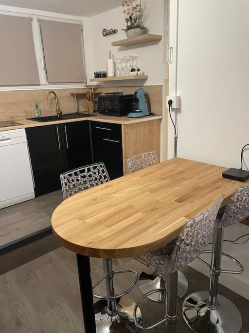 Appartement Place De Cambrai Esterno foto